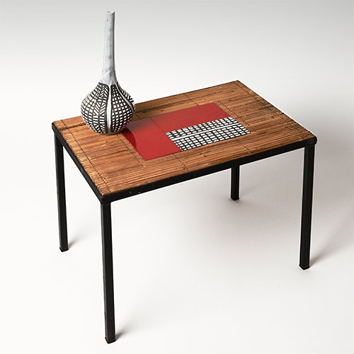 Table d'appoint haute Swithome Box en bois laqué blanc et verre trempé noir 
