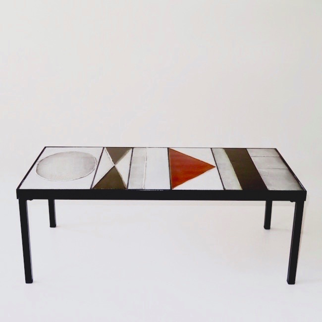 Roger Capron - Table basse à motifs géométriques