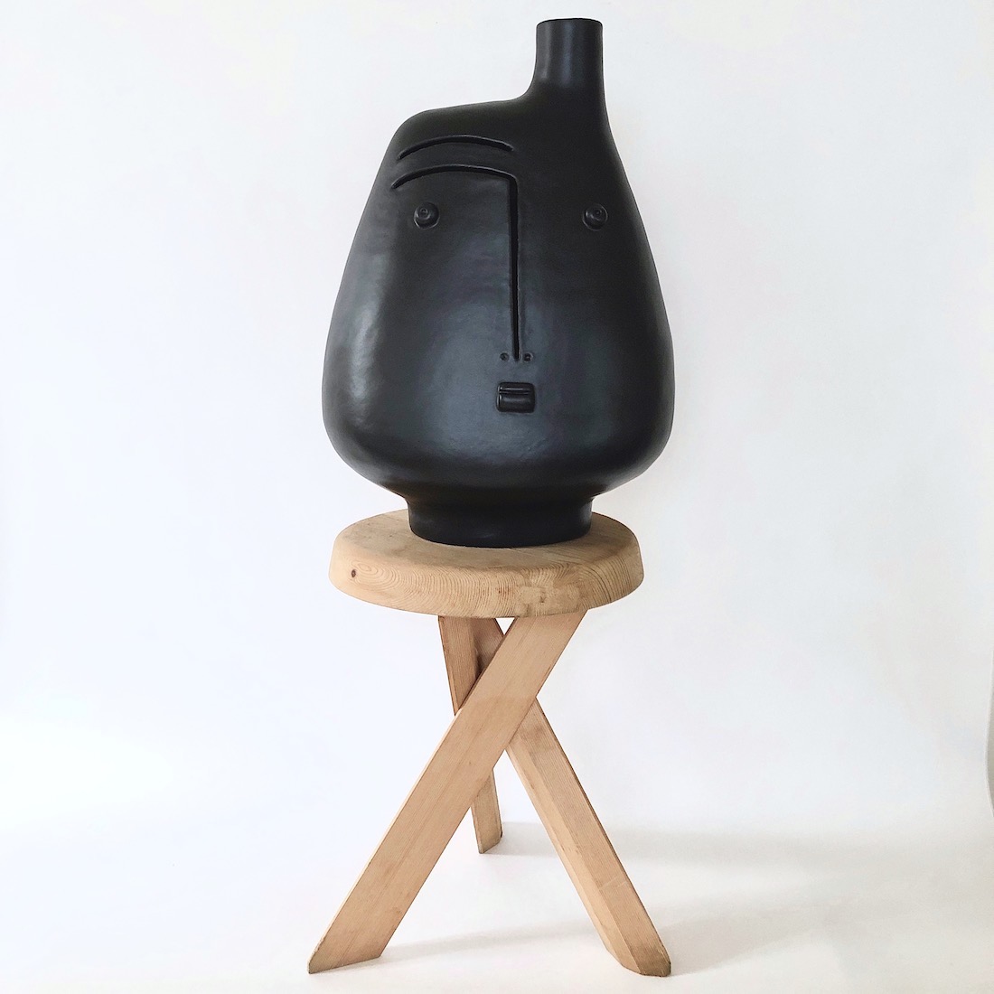 DaLo - Large Ceramic Table Lamp Glazed in Matte Black