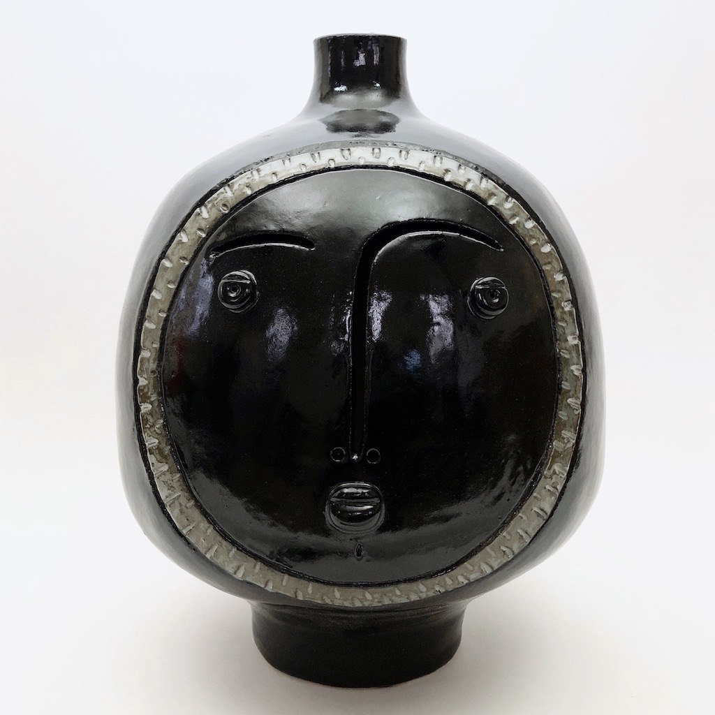 DaLo - Important Ceramic Lamp Base, Black with Medallion. 